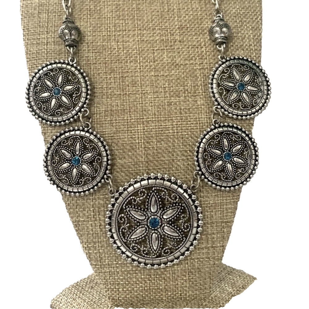 Vintage 1990s Silver Tone Floral Medallion Necklace Blue Rhinestone Boho 18"